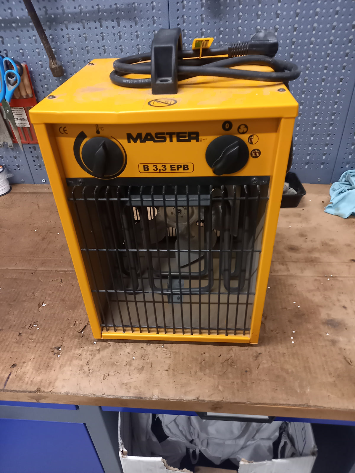 Master B3ECA Elektrische Luchtverhitter 3.3kW 230V IP24 B3ECA