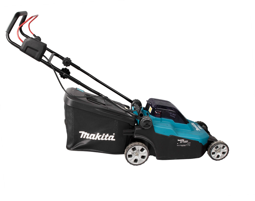 Makita DLM382PM2 Accu-Grasmaaier 38 cm 2x18V met 2x 4,0Ah Accu en Lader