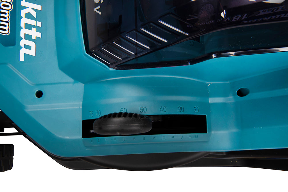 Makita DLM382PM2 Accu-Grasmaaier 38 cm 2x18V met 2x 4,0Ah Accu en Lader